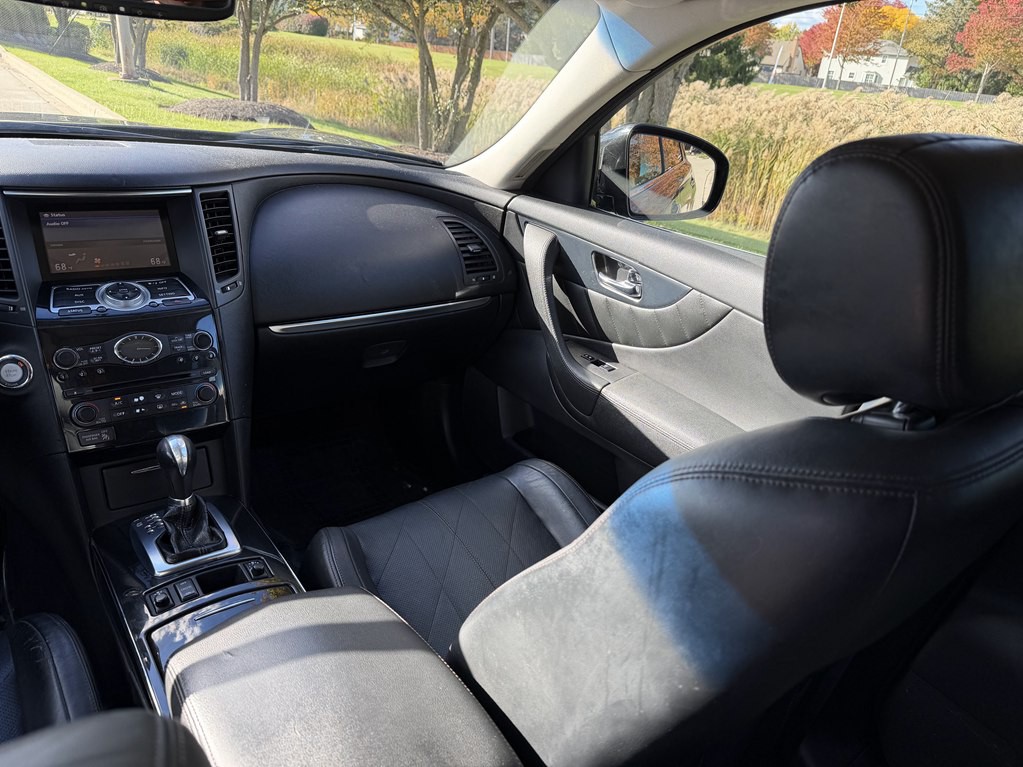 2009 INFINITI FX35 Image 27