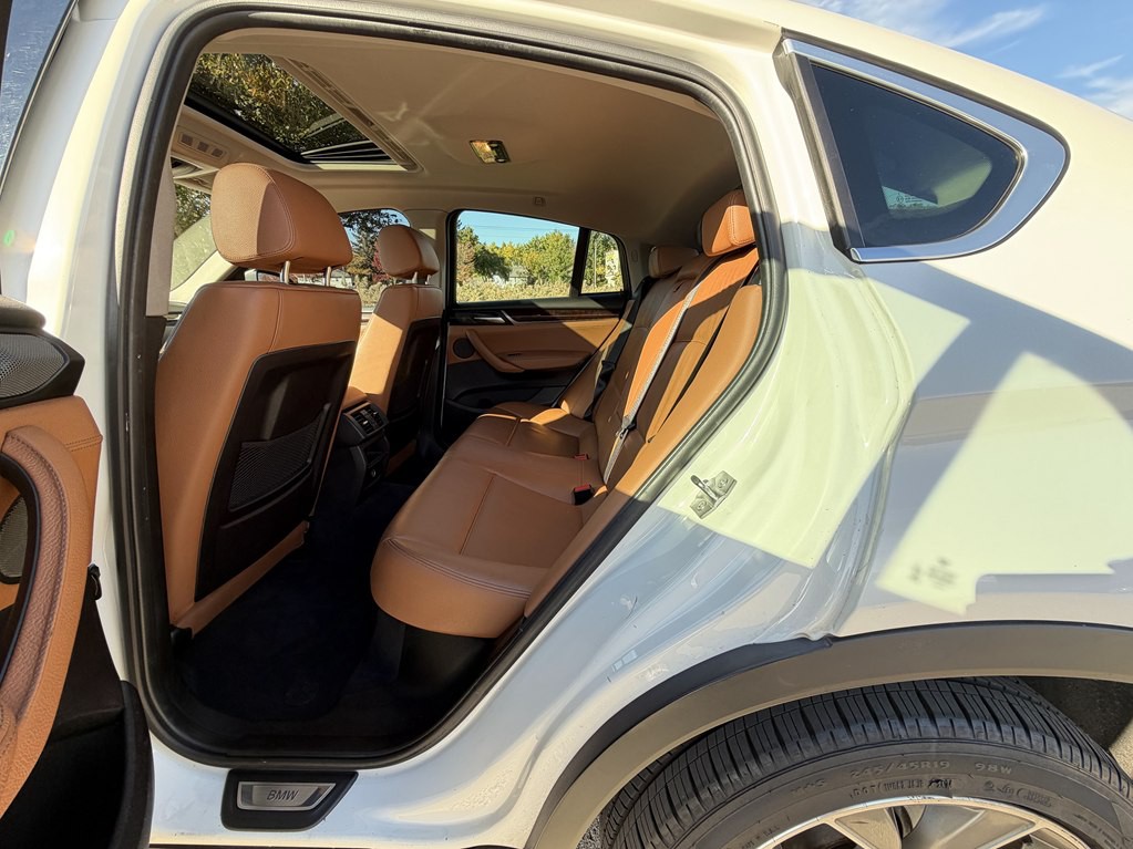 2015 BMW X4 Image 34