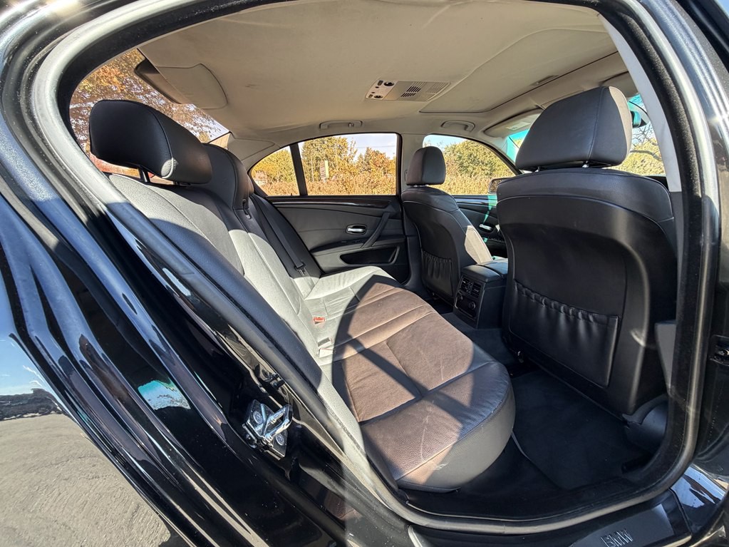 2008 BMW 5 Series Image 30