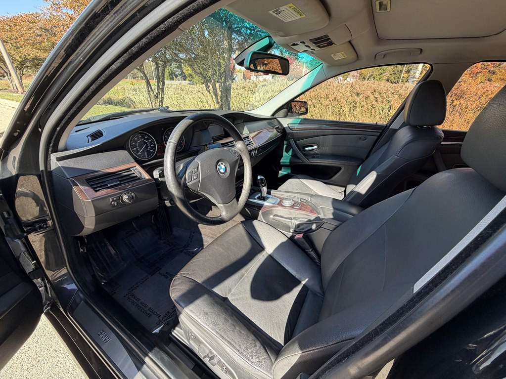 2008 BMW 5 Series Image 31