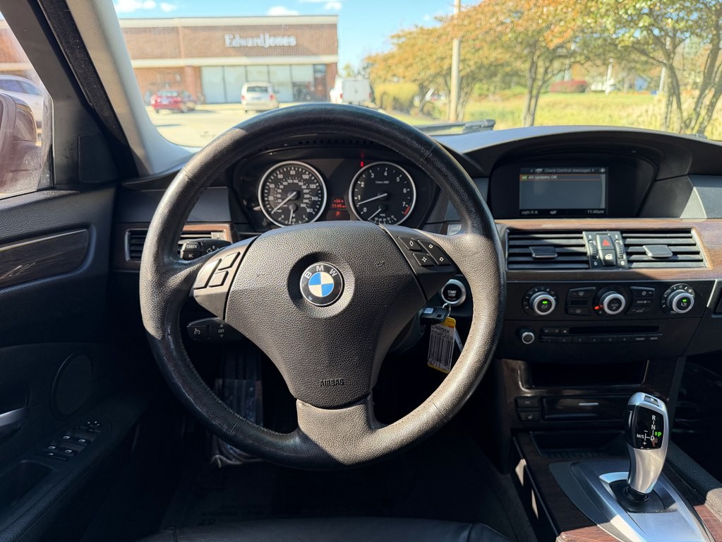 2008 BMW 5 Series Image 33