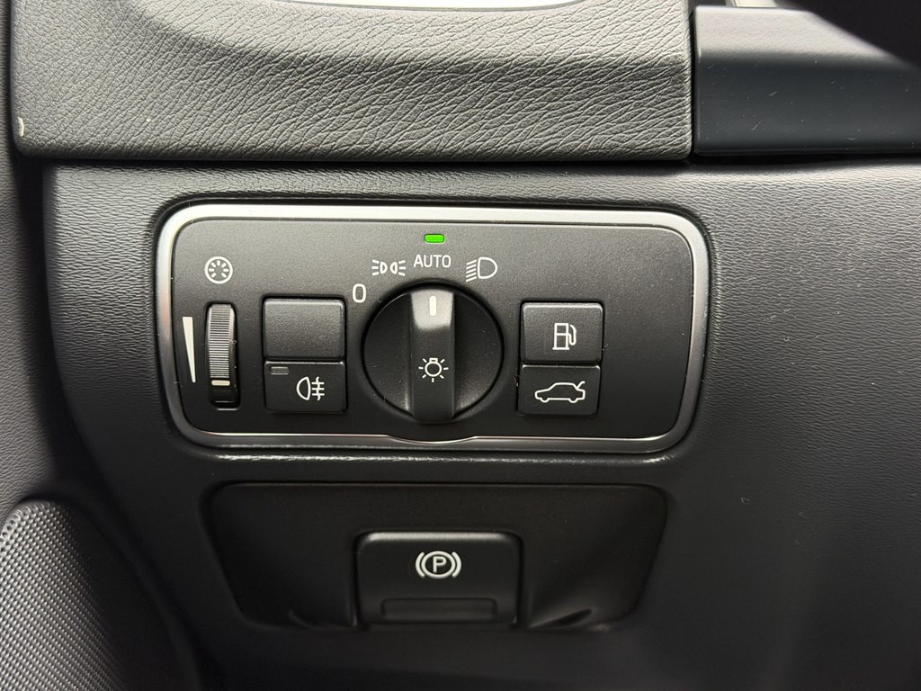 2015 Volvo S60 Image 31