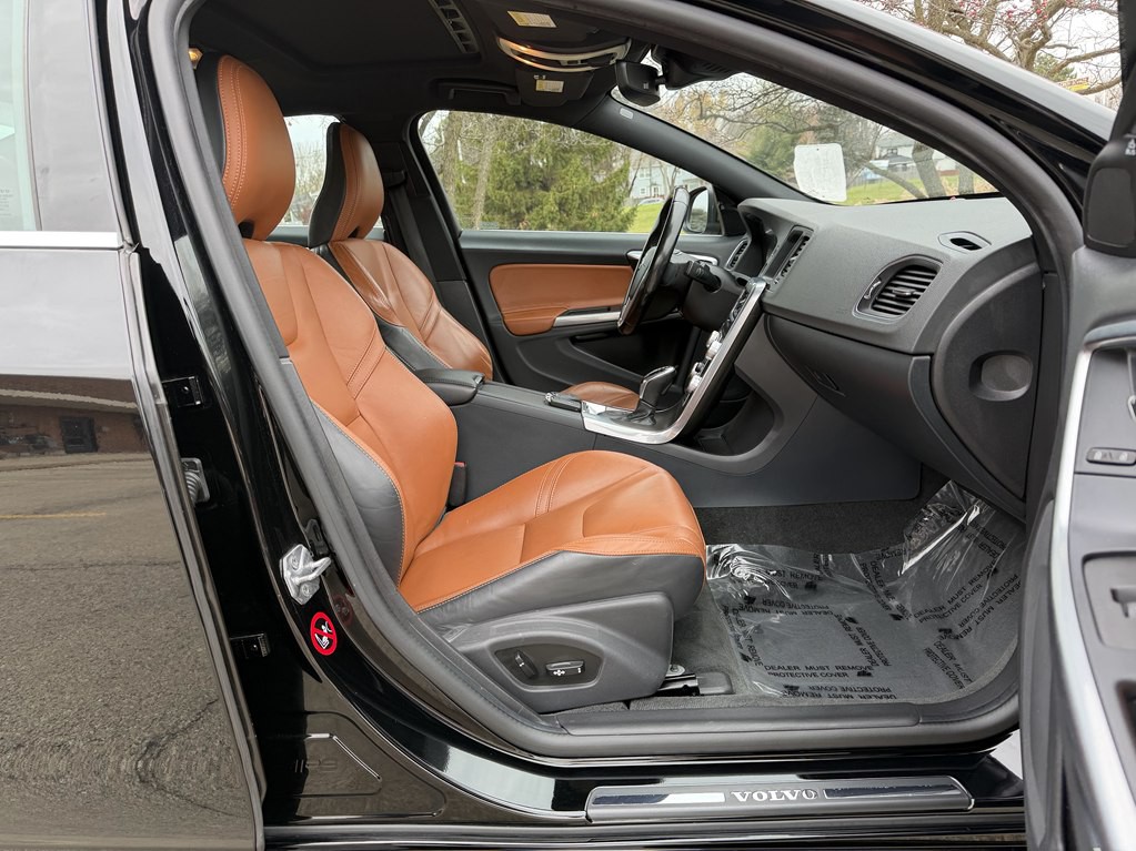 2015 Volvo S60 Image 36