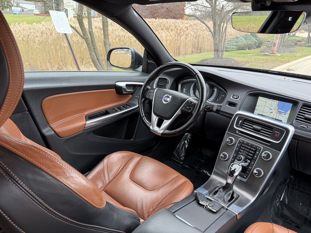 2015 Volvo S60 Image 38