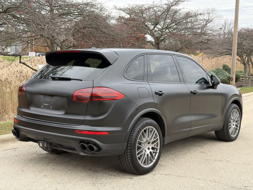 2018 Porsche Cayenne Image 2