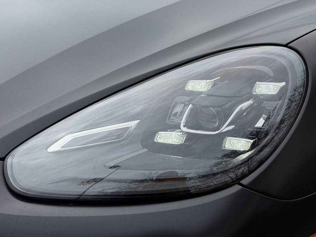 2018 Porsche Cayenne Image 9