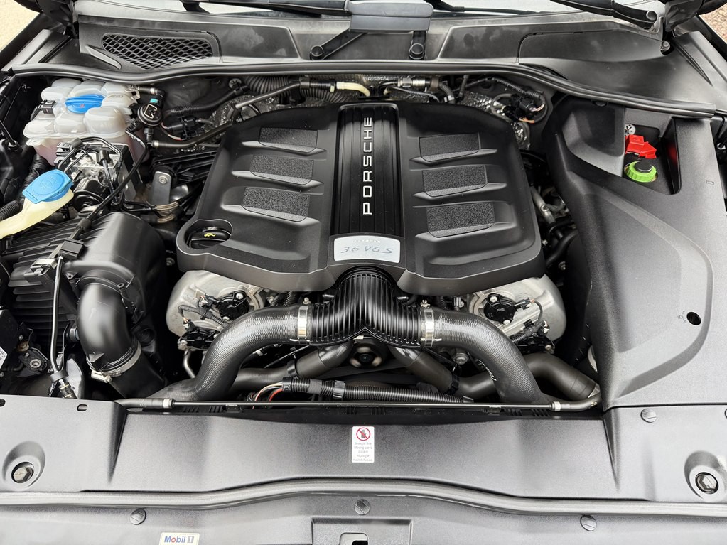 2018 Porsche Cayenne Image 17