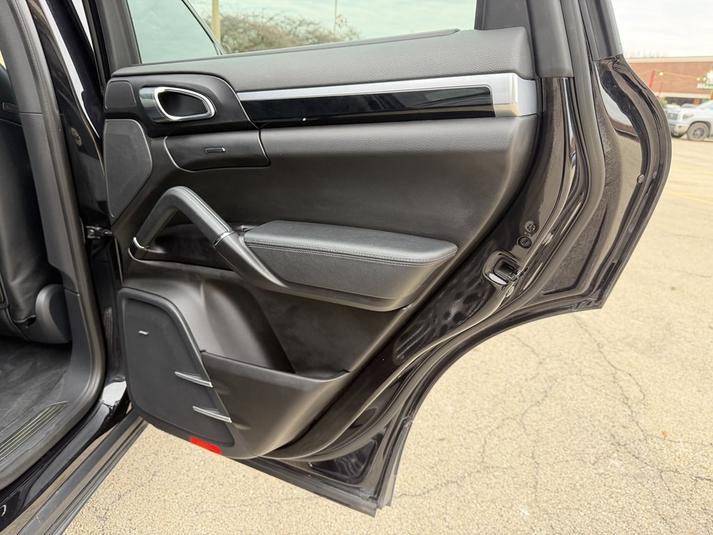 2018 Porsche Cayenne Image 27