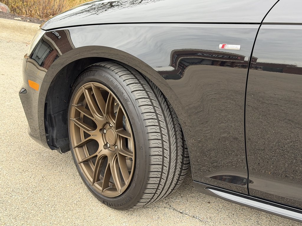 2017 Audi A4 Image 9