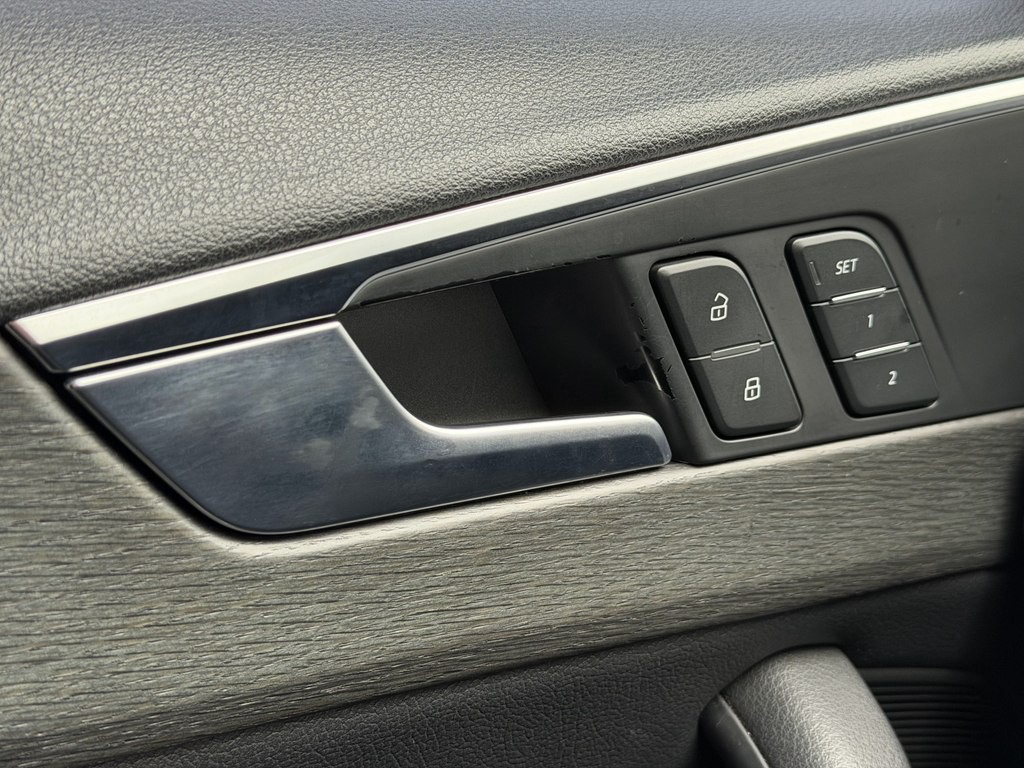 2017 Audi A4 Image 31