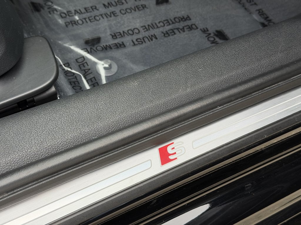 2017 Audi A4 Image 34