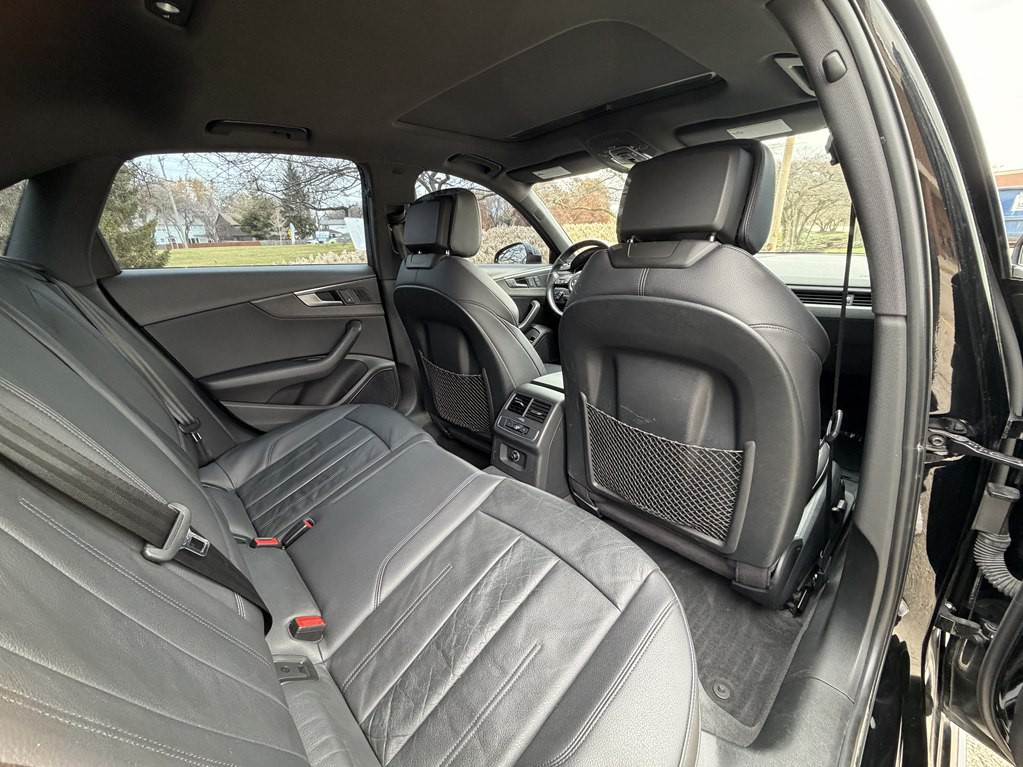 2017 Audi A4 Image 38