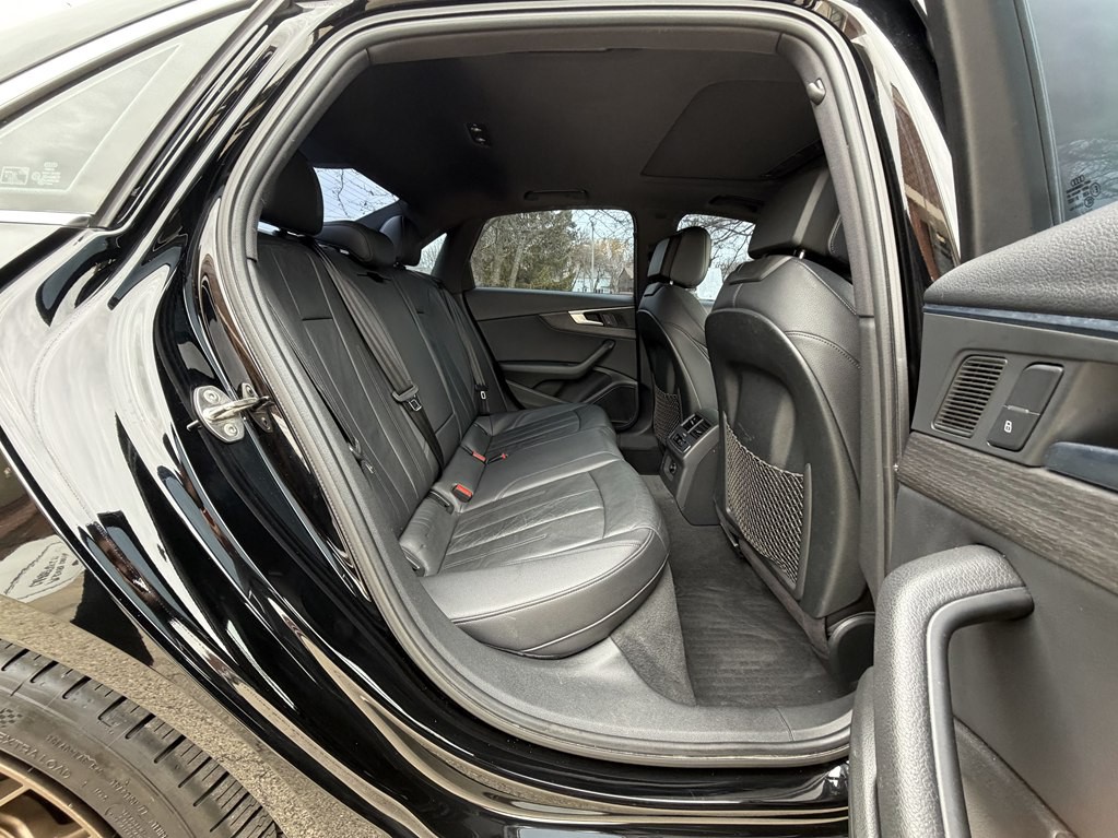 2017 Audi A4 Image 40