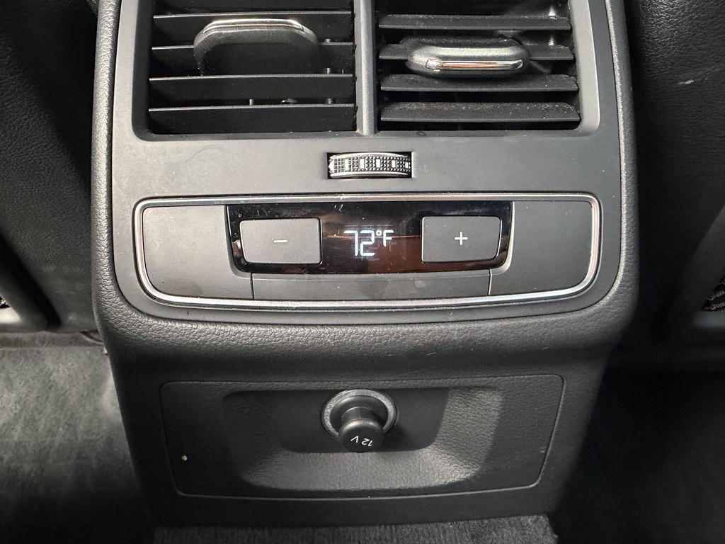 2017 Audi A4 Image 45