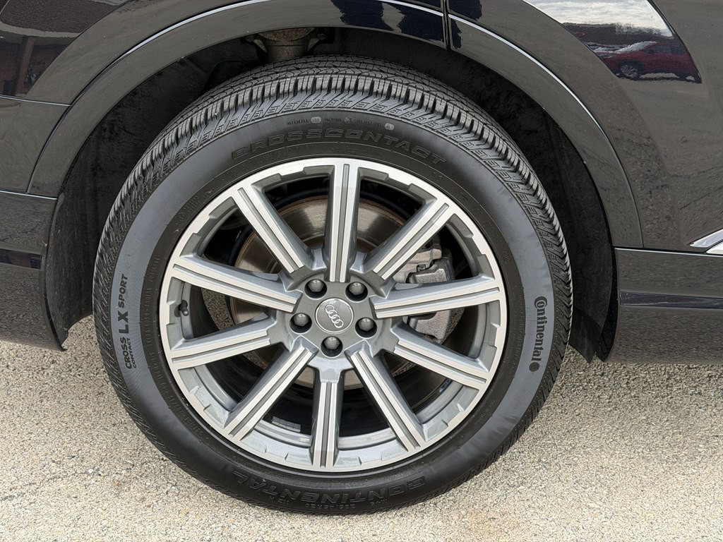 2019 Audi Q7 Image 8