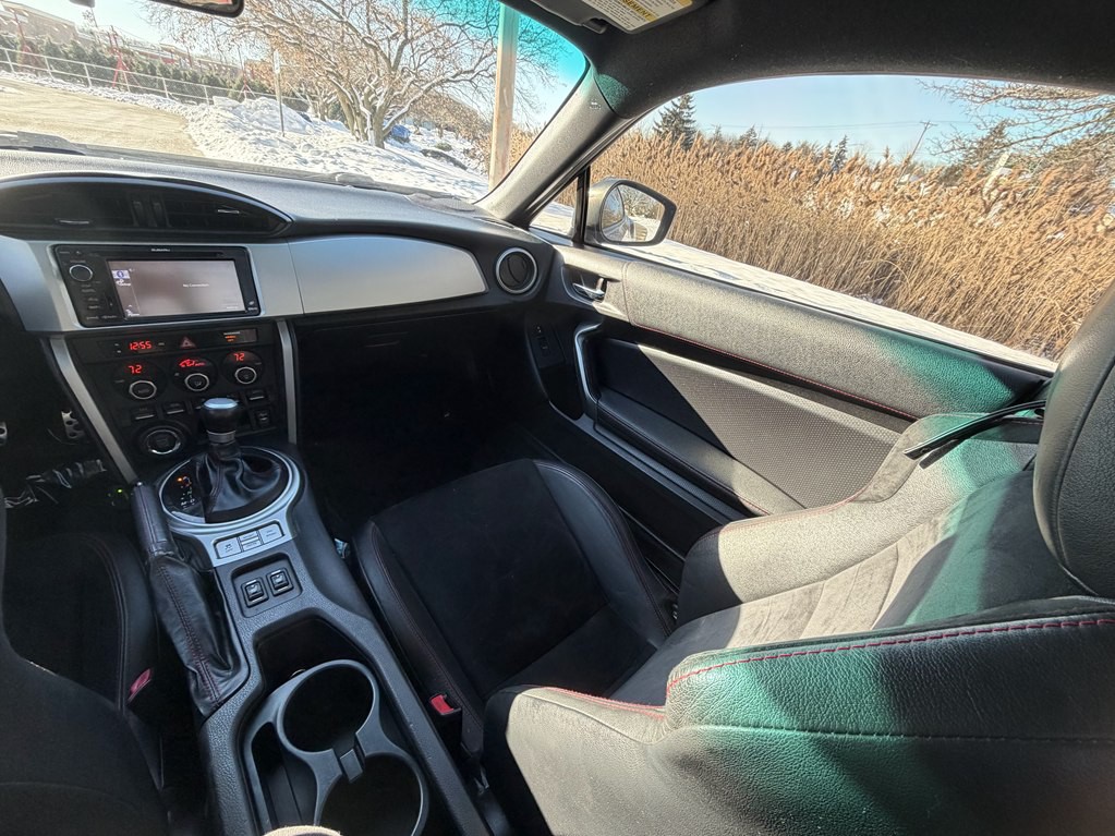 2014 Subaru BRZ Image 28