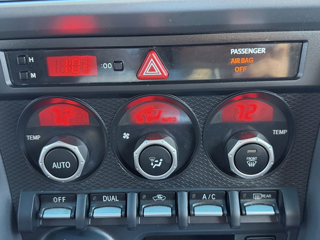 2014 Subaru BRZ Image 36