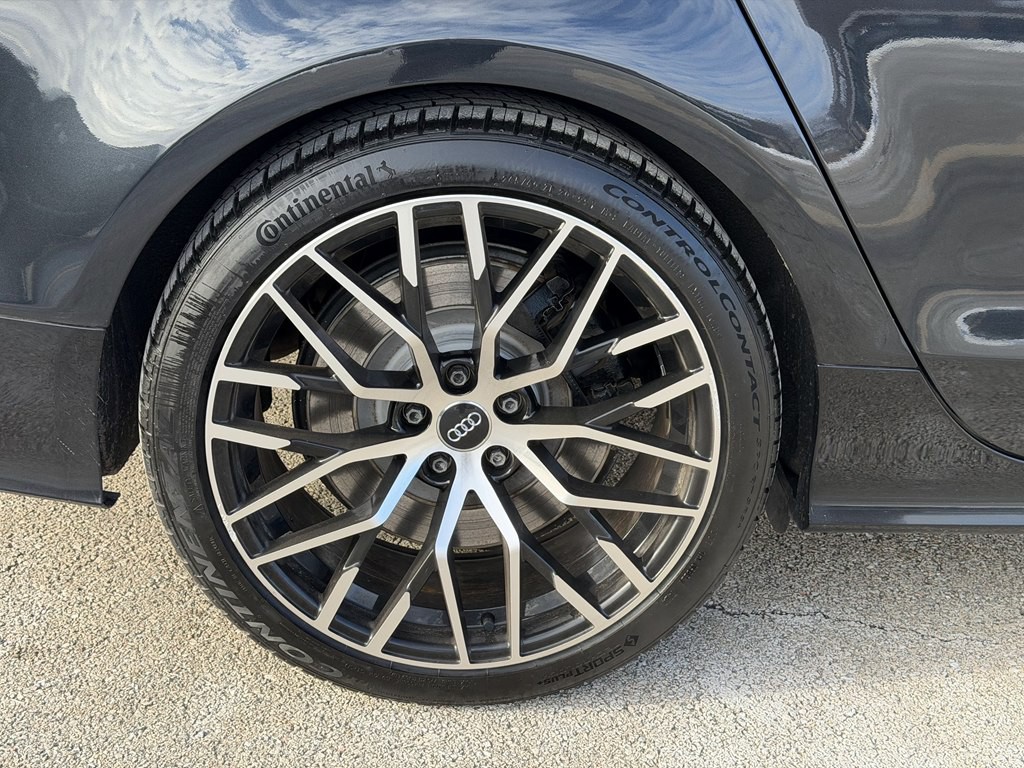 2013 Audi S7 Image 13