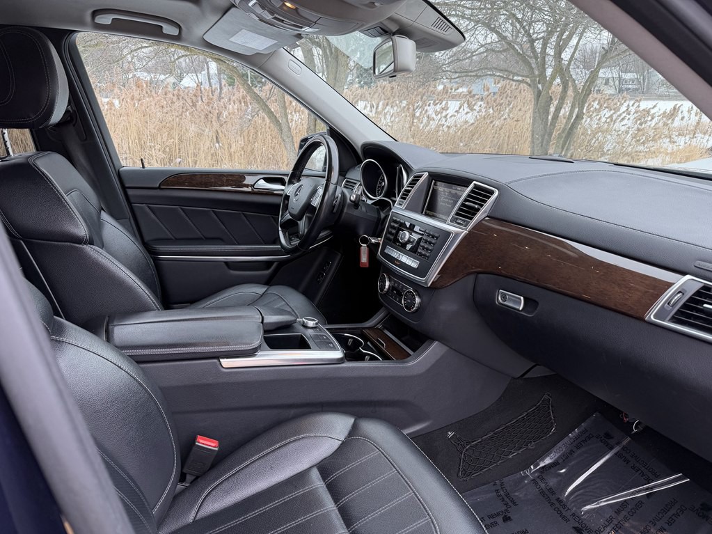 2013 Mercedes-Benz GL-Class Image 31