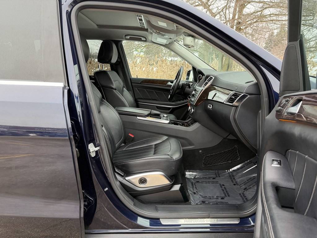 2013 Mercedes-Benz GL-Class Image 33