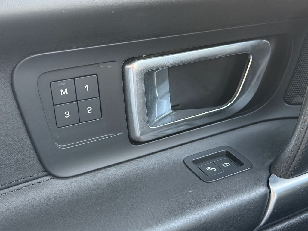 2016 Land Rover Discovery Sport Image 25