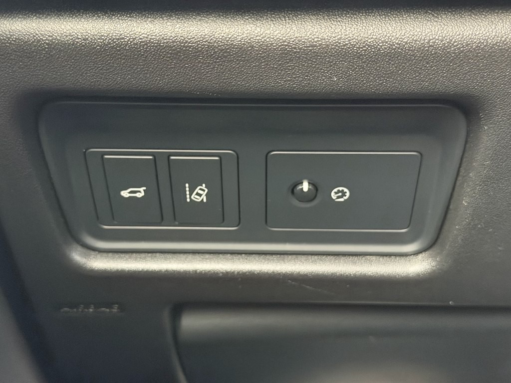 2016 Land Rover Discovery Sport Image 26