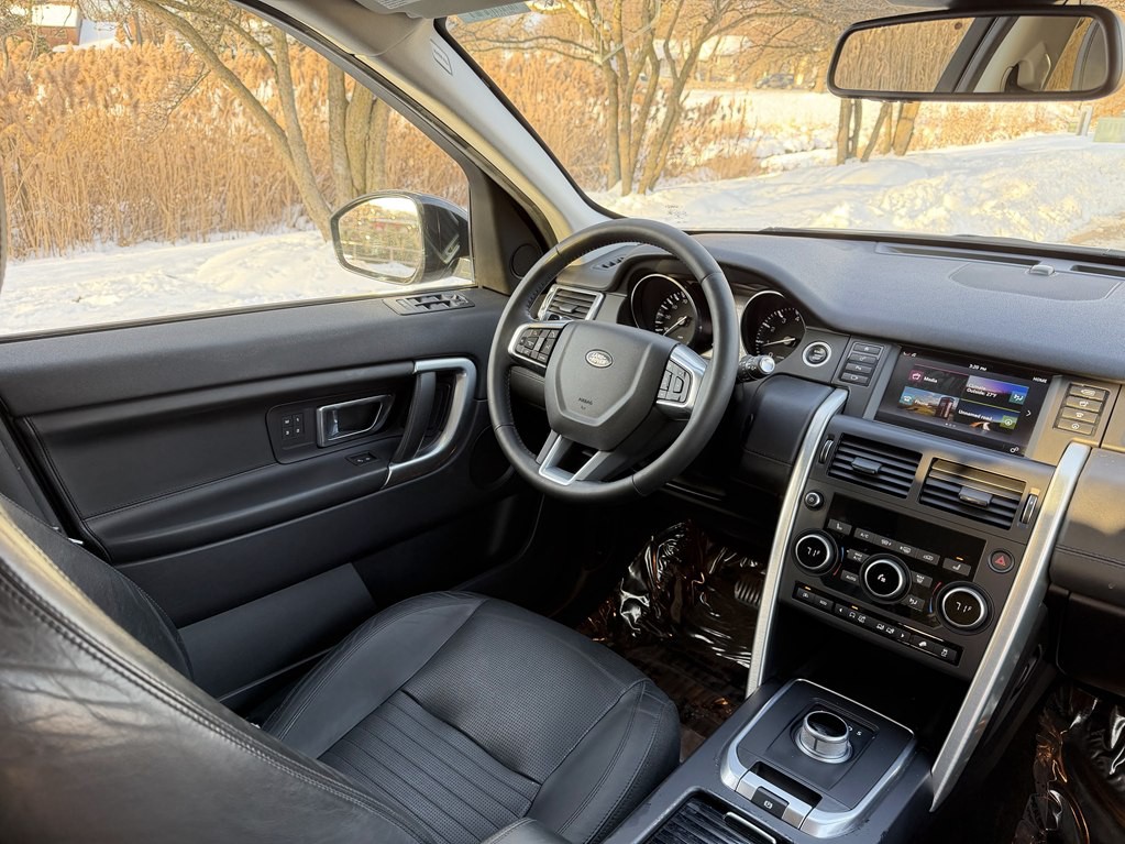 2016 Land Rover Discovery Sport Image 37