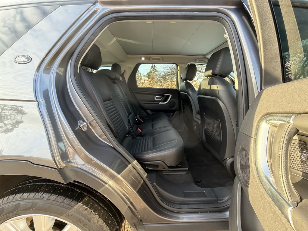 2016 Land Rover Discovery Sport Image 39