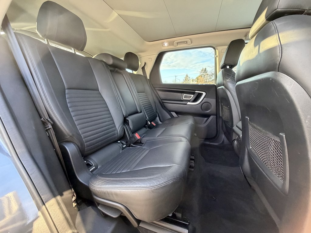 2016 Land Rover Discovery Sport Image 40