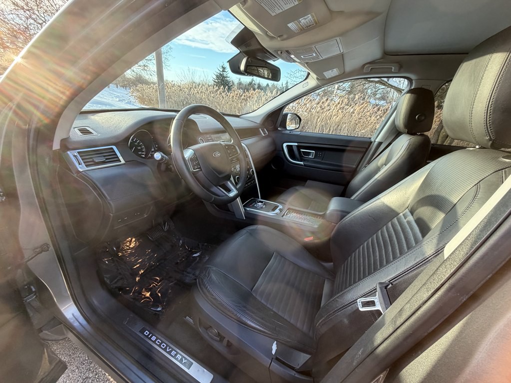 2016 Land Rover Discovery Sport Image 46