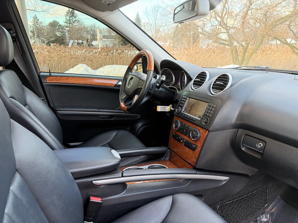 2008 Mercedes-Benz M-Class Image 24