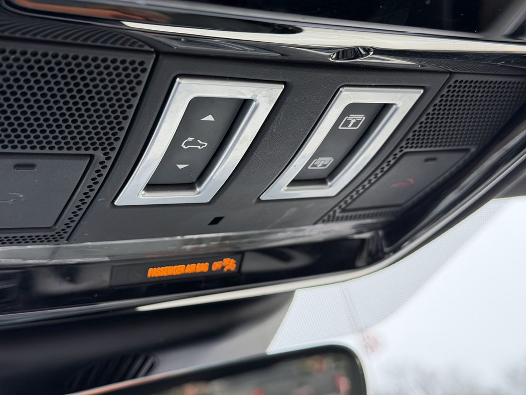 2020 Land Rover Range Rover Image 21