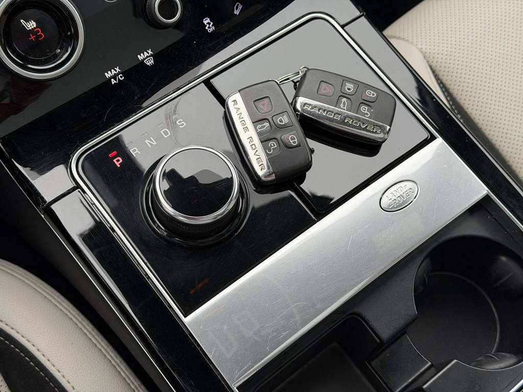 2020 Land Rover Range Rover Image 24