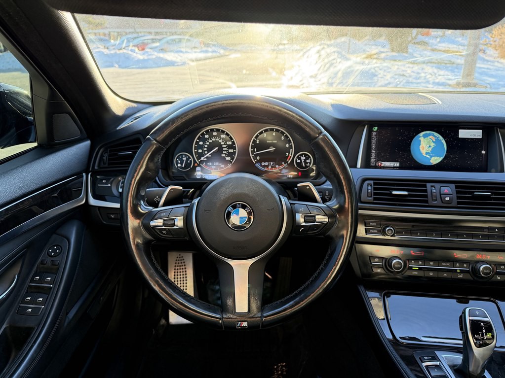 2016 BMW 5 Series Image 26