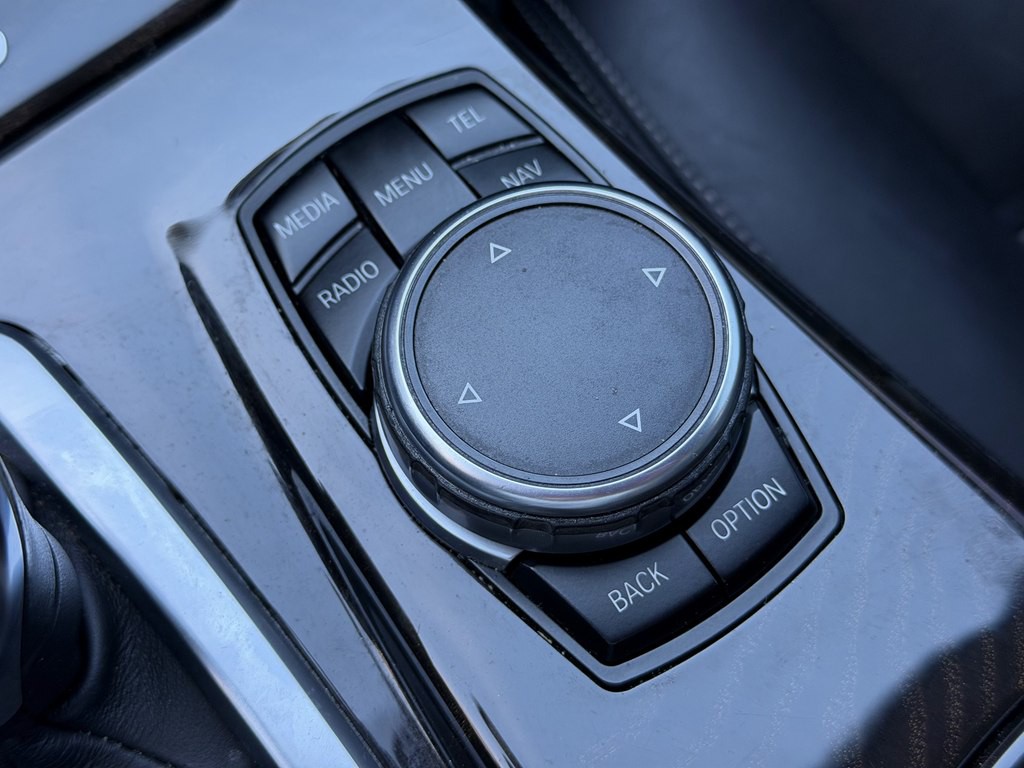 2016 BMW 5 Series Image 28