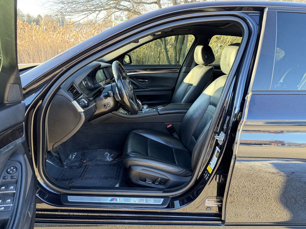 2016 BMW 5 Series Image 34