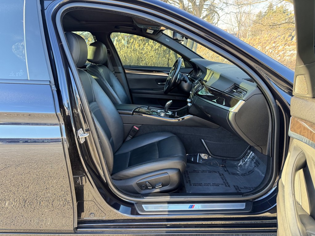 2016 BMW 5 Series Image 42