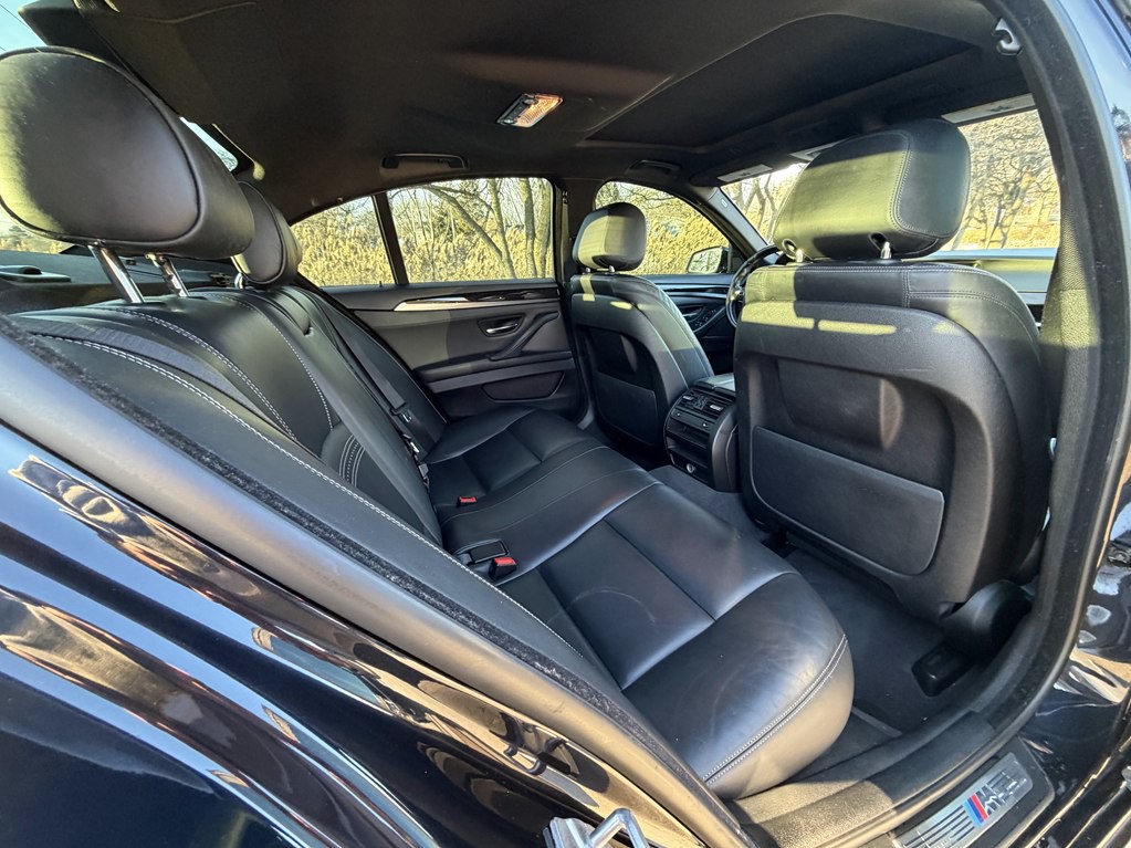 2016 BMW 5 Series Image 44