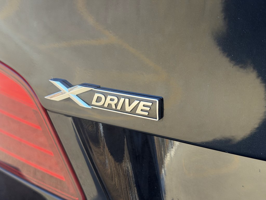 2016 BMW 5 Series Image 9