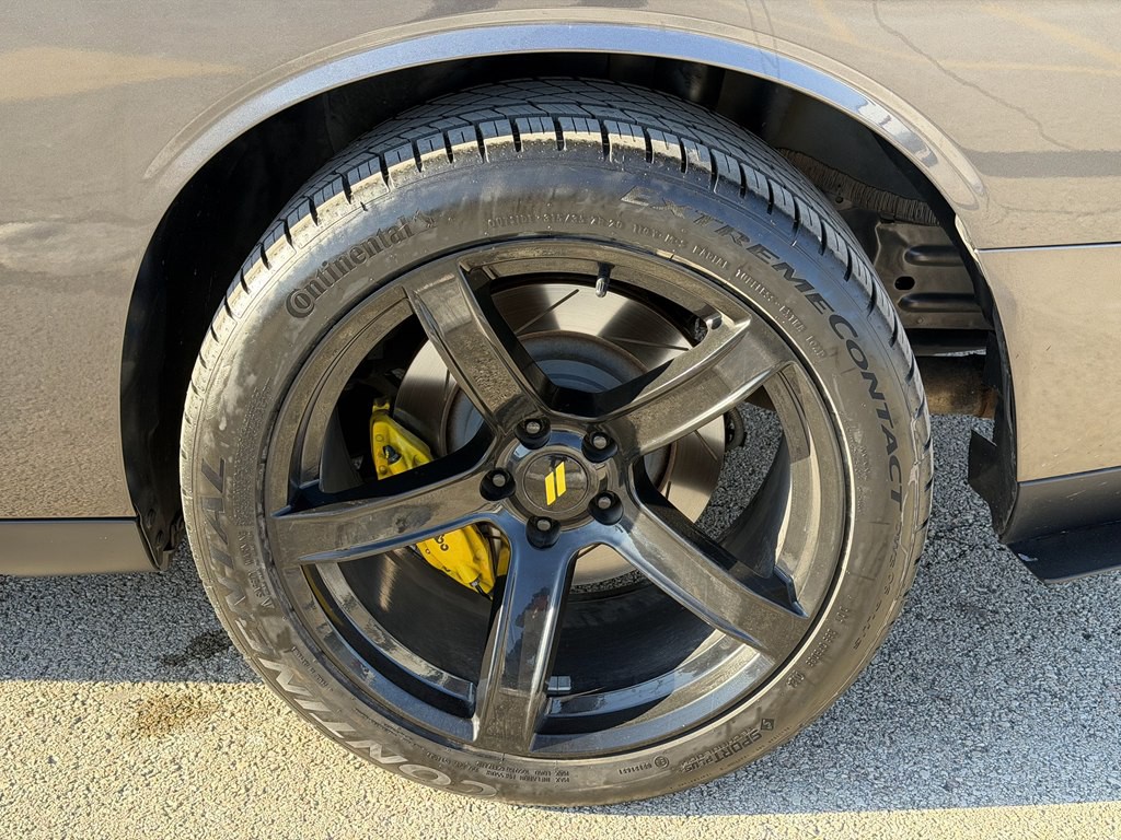 2019 Dodge Challenger Image 24