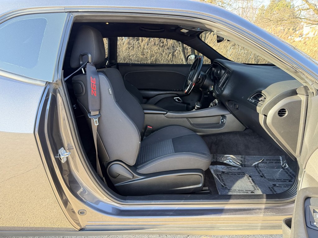 2019 Dodge Challenger Image 54