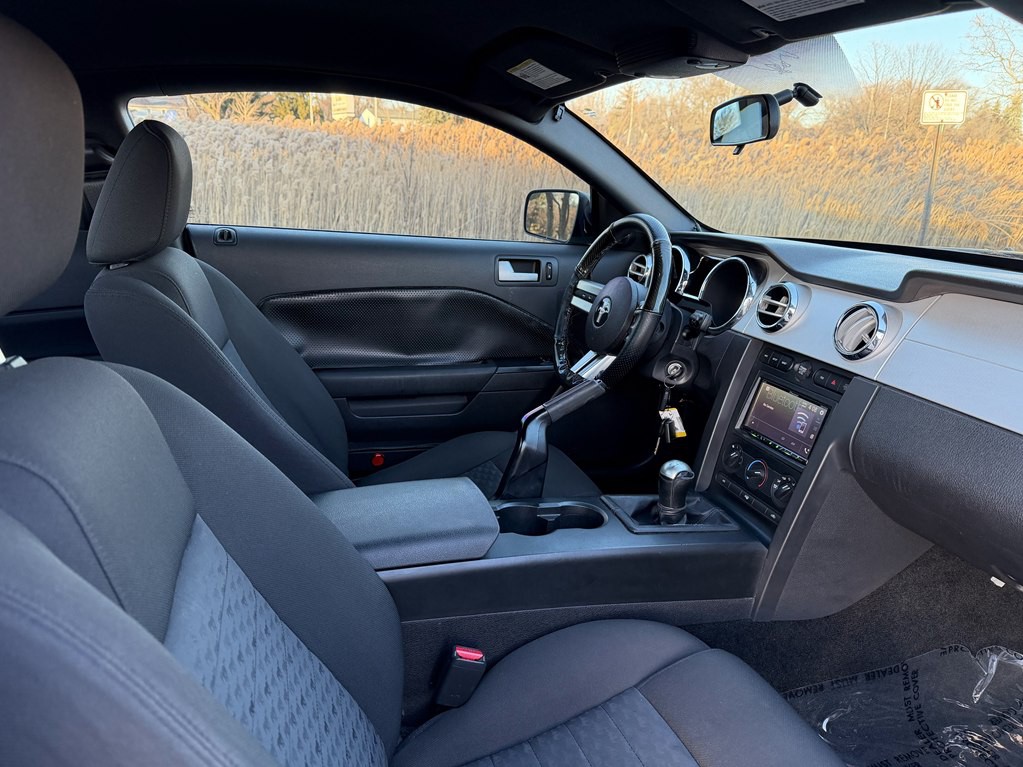 2007 Ford Mustang Image 19