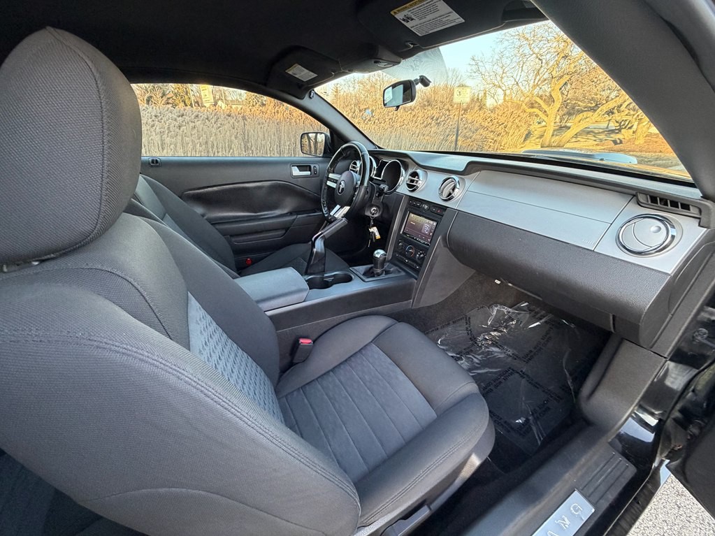 2007 Ford Mustang Image 22