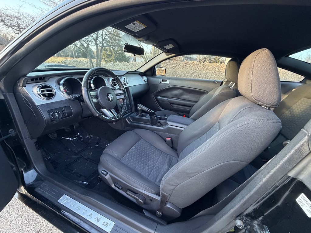 2007 Ford Mustang Image 24