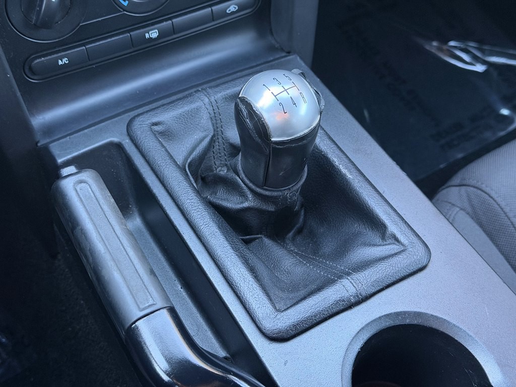 2007 Ford Mustang Image 29