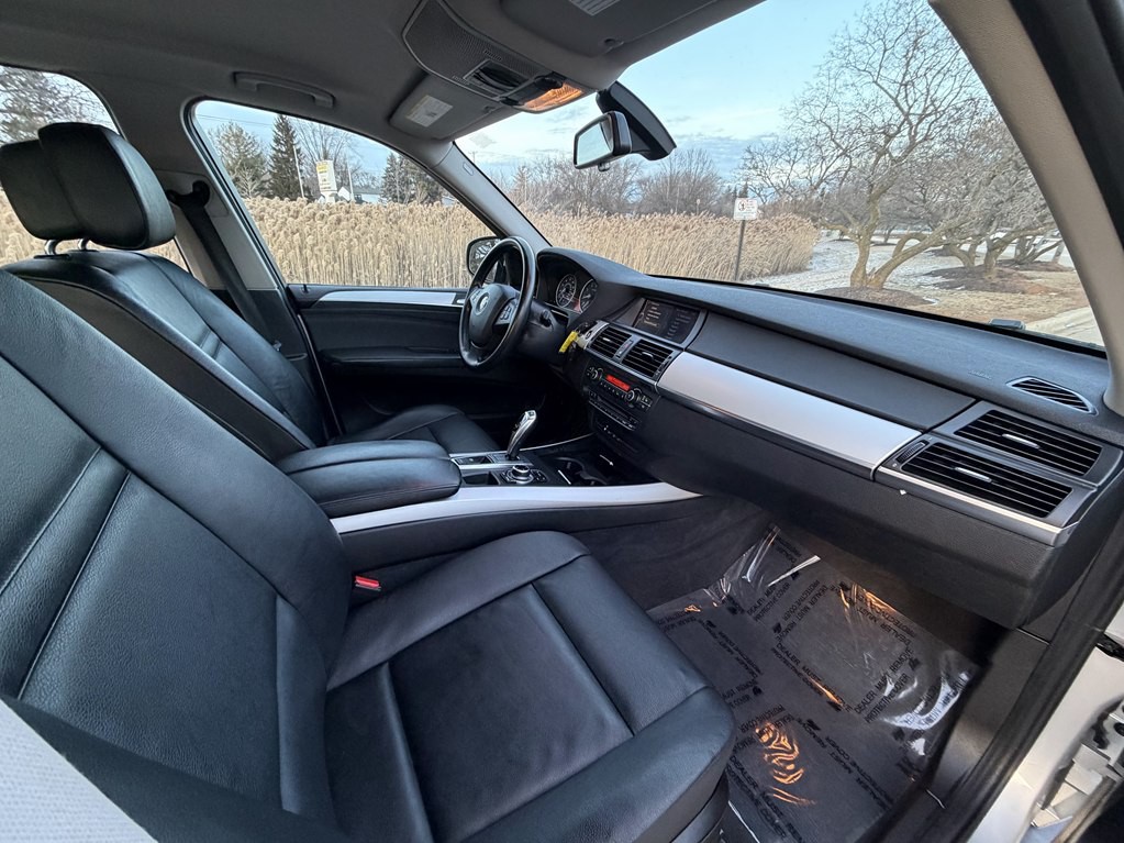 2012 BMW X5 Image 24