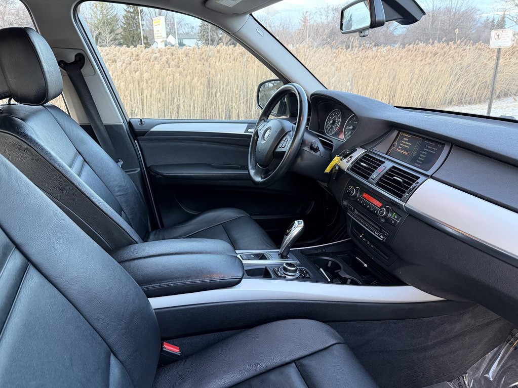 2012 BMW X5 Image 25