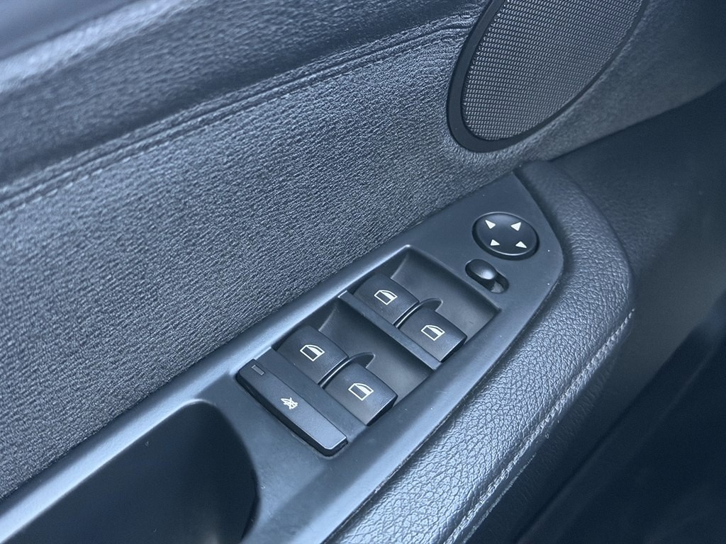 2012 BMW X5 Image 30