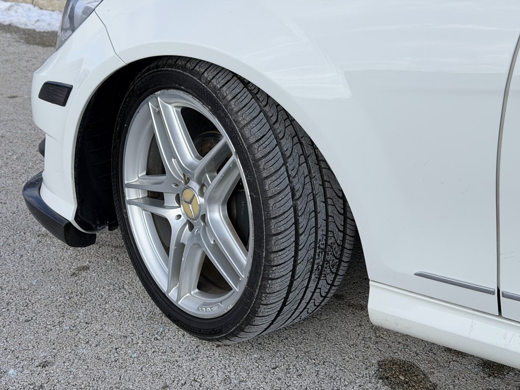 2012 Mercedes-Benz C-Class Image 12