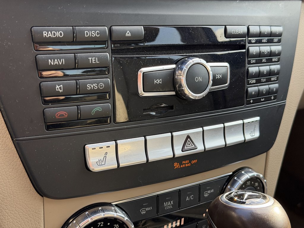 2012 Mercedes-Benz C-Class Image 25